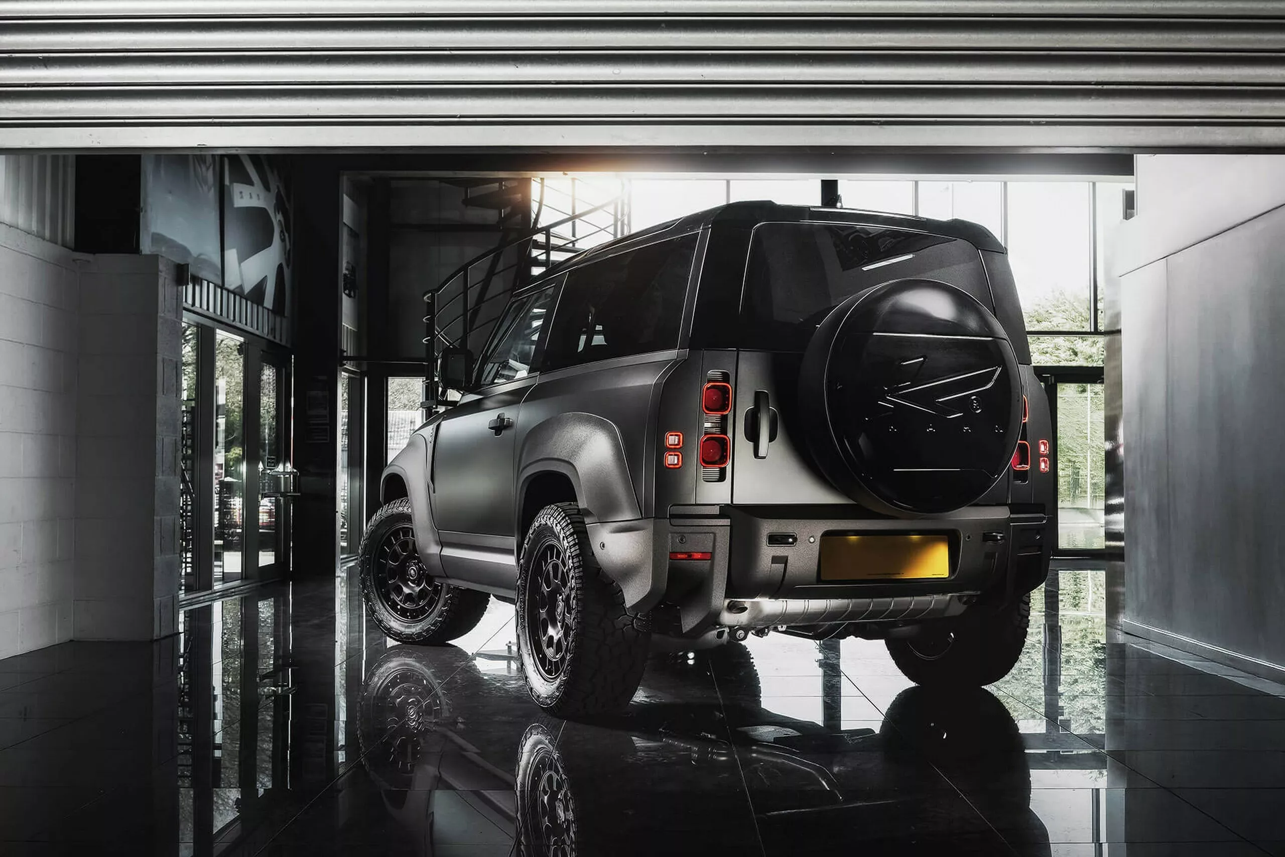 Land Rover Defender 90